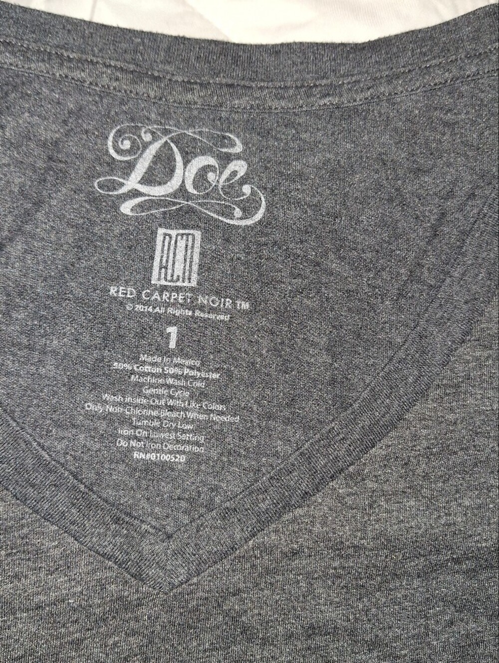 Keep On Rockin' Graphic V‑Neck Tee - Charcoal Beattles George Harrison - Picture 4 of 5